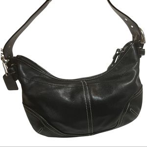 Small Coach Soho Black Leather hobo bag A04S-9541